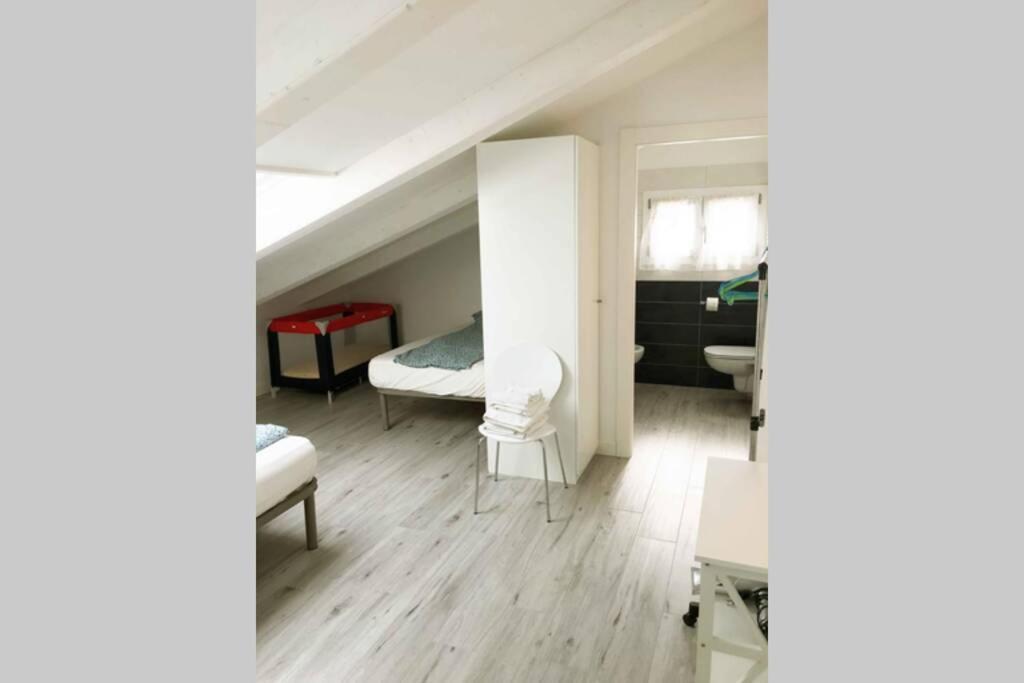Апартаменти Peschieraview Duplex X7 Песк'єра-дель-Гарда Екстер'єр фото