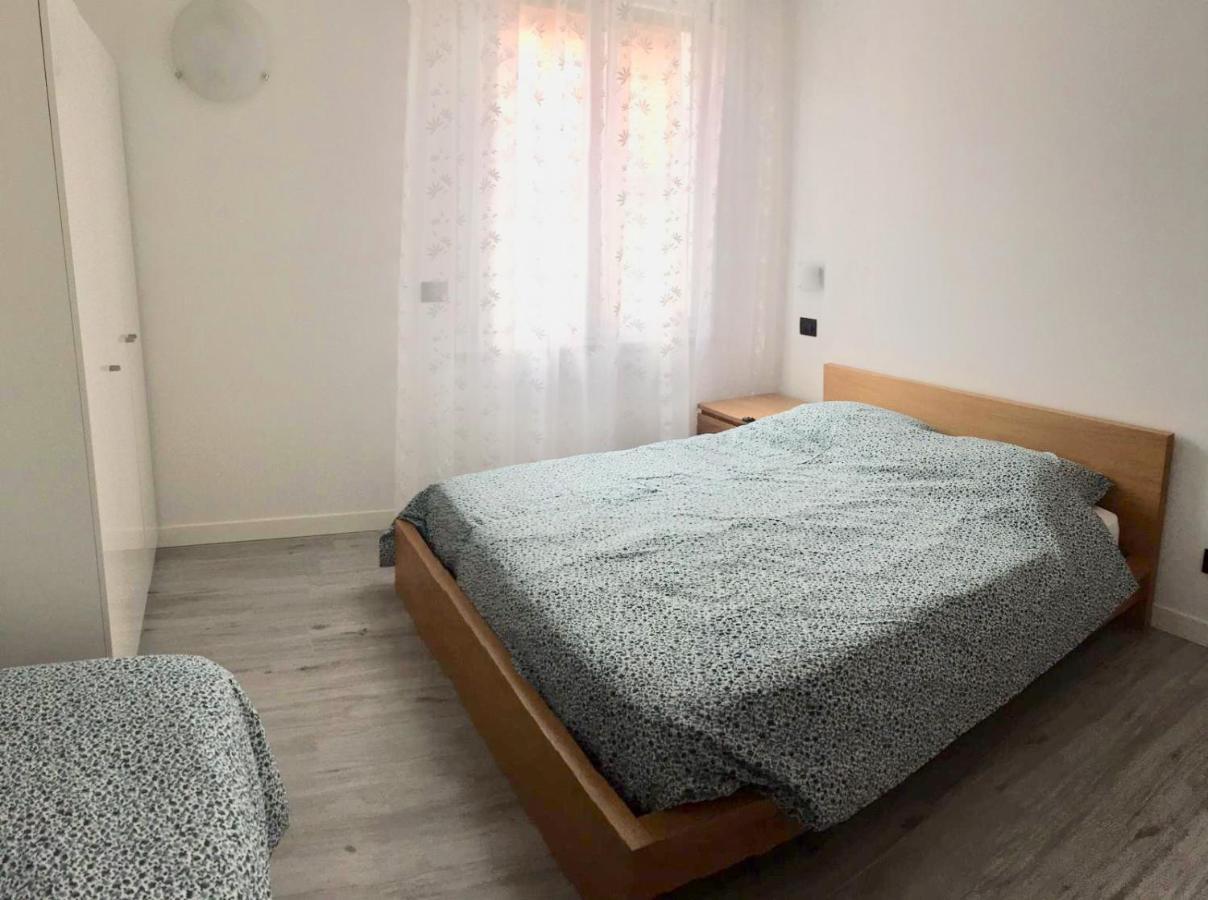 Апартаменти Peschieraview Duplex X7 Песк'єра-дель-Гарда Екстер'єр фото
